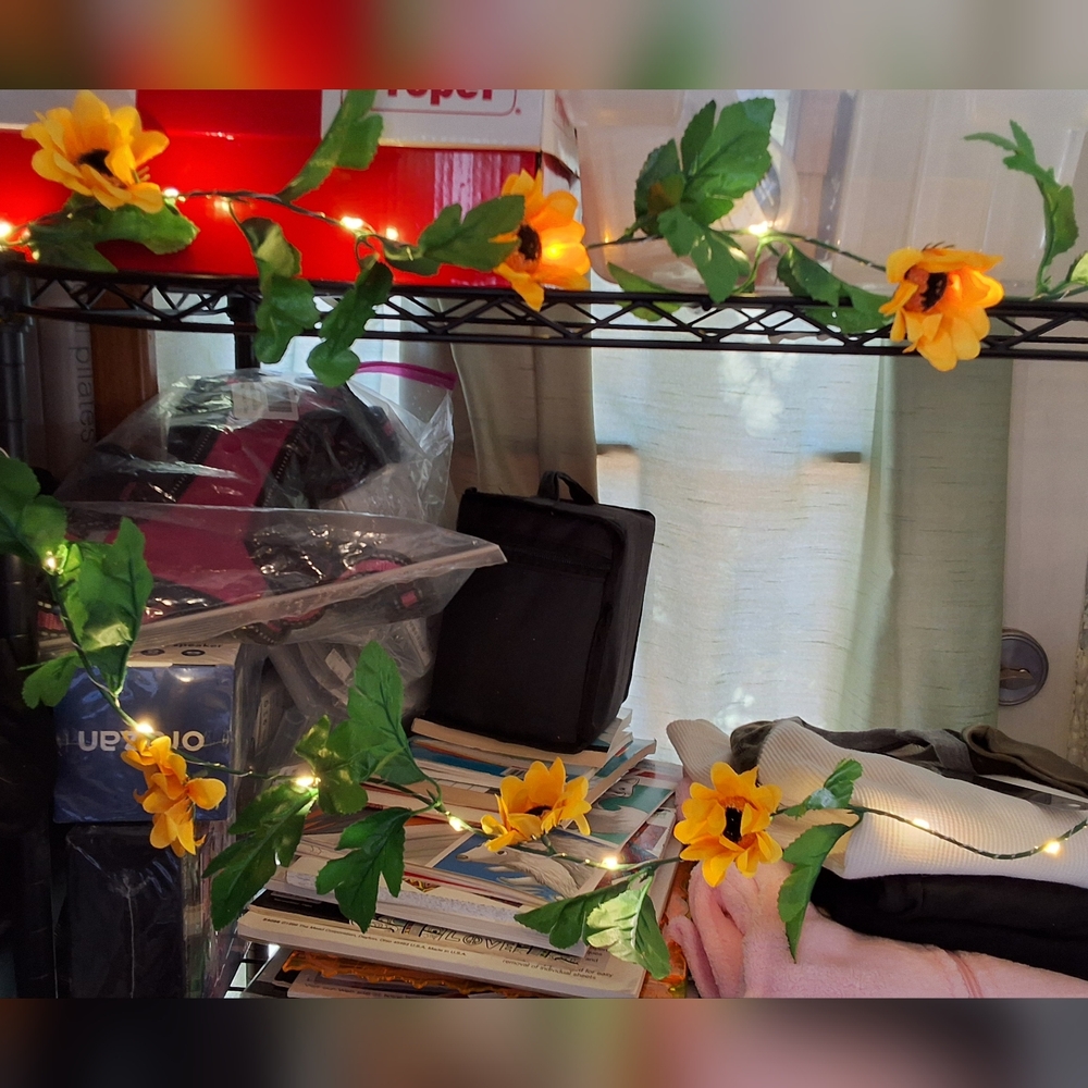 Led lighted artifical sunflower garland
